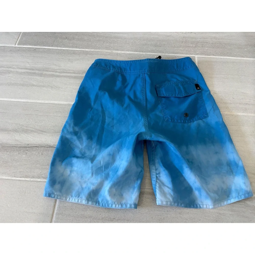 Quiksilver Boys Blue Ombre Tie Dye Board Shorts Swim Trunks Size‎ 8 24 Waist
